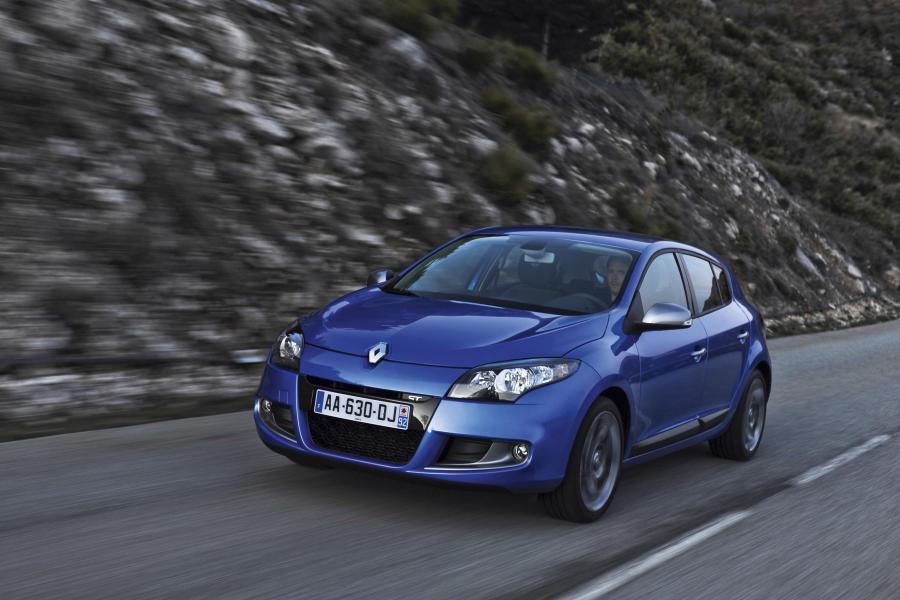  Renault Megane Hatch GT 2011 года  (фото 9 из 13)